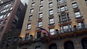 File 1 Practical English - video 2 Calling Reception