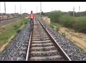 An innovative rail bicycle for track patrolling on Indian Railways. #WatchTilEnd Credit: https://rb.gy/inelxu | m-Indicator