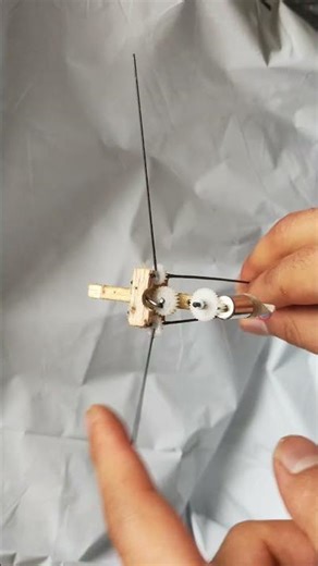 Resonancia mecánica para alas batientes inspiradas en insectos - aves (hovering) #drone #dji