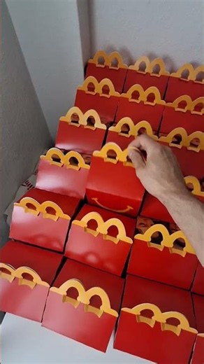 OPENING 30 HAPPY MEALS! Who will I find? 😱 #unboxing #toys #mcdonalds #happymeal