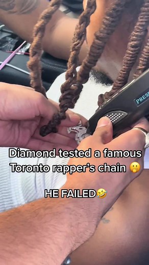 Diamond Testing a Toronto Rapper's Chain