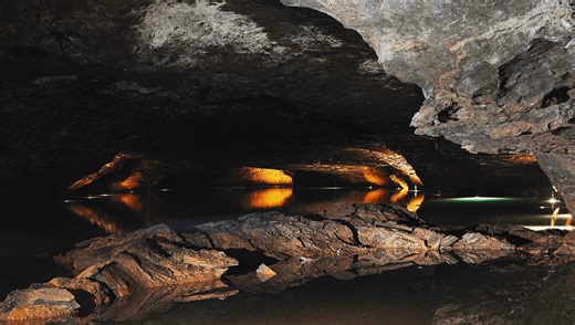 A 13-Year-Old Boy Found A "Lost Sea" Beneath The US. It's So Vast, It Has Never Been Fully Explored