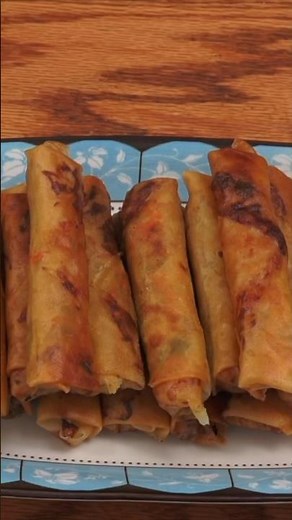 These Spring Rolls Crack | Vegetable Spring Rolls #food #StreetFood #VegetarianRecipes #SnackTime