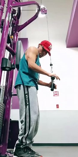 #reels #bodybuildingmotivation #InfluencerFitness #motivación