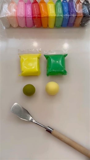 Mixing Colours 🟢+🟡=?? #satisfying #polymerclay #shorts