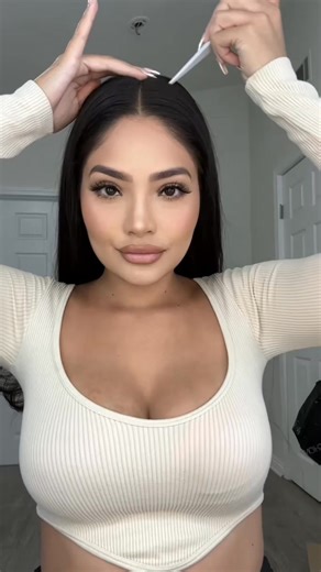 Such a fun and cute hairstyle with hair cuffs! Would you try? PSA: I did not create this hairstyle, I saw it on pinterest! #easyhairstyles #heatlesshairstyles #hairtutorial #hairjewelry #haircuffs | Billyandkatie Smith