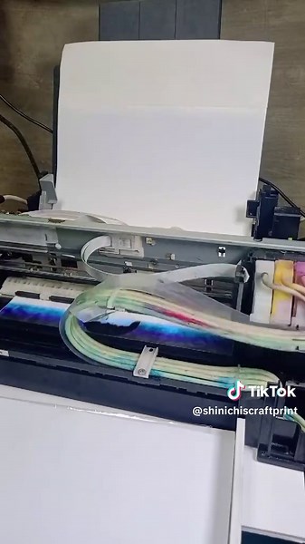 Impresión sin bordes de tres lados en Epson L120/L121