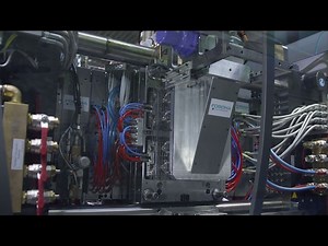 ENGEL e-motion 220 T WP | small containers