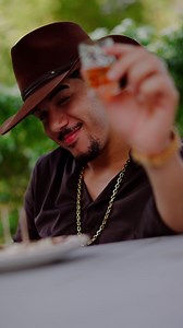 583K views · 12K reactions | Essa música vai para todas as mulheres que levantam seus homens, porque se depender delas, o cabaré fecha e as amantes são extintas. #sedependerdemim #zevaqueiro #sertaoeu #forro | Zé Vaqueiro - O Original | Facebook