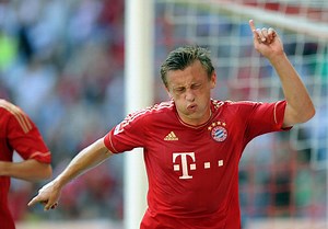 Bayern Munich Transfer News: Search On For A New Striker