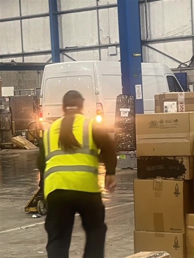 Gunman and co hide in the back of a van in a workplace then as soon as the door opens all the co jump out and he starts shooting staff with a shotgun #ai #gunman #work