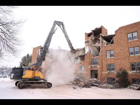 Dakota Hall demolition