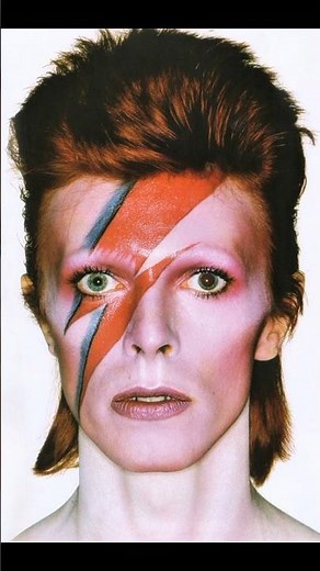 David Bowie- Life On Mars? (1971) #davidbowie #liveonmars#musicvideo #70smusic