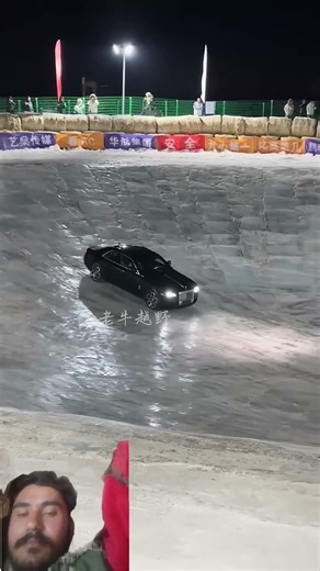 Rescue Rolls-Royce loves off-roading and loves life Douyin Auto#video # short video