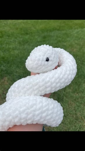 Aaradhya on Instagram: "Lets crochet a cute no sew snake for beginners! DM me for the pattern or comment 💖 #youtubecrochet #crochet #crochetersofinstagram #crochetlove #crochetaddict #crochetinspiration #ilovecrochet #crochettutorial #conquercrochet #crochetallthethings #youtube #handmadecrafts #handmadewithlove #nairobifashion #handmade #nairobi #tiktok #madeinkenya #crotchetcrafts #subscribeandshare #subscribenow #nairobicreators #craftycommunity #trending #kenyacrafters #nairobicrochet #yarn