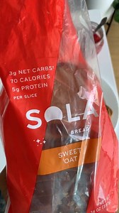 346 reactions · 179 shares | Moist, flavorful Sola® low carb bread is here to make sandwiches possible again -and you won’t be able to tell the difference! ✔️ 4 net carbs per slice ✔️ 9 total carbs per slice ✔️ 6g of protein Our bread is available in the following retailers: Harris Teeter, Hy-Vee, Ingles, Meijer, Food City, and online! | The Sola Company | Facebook