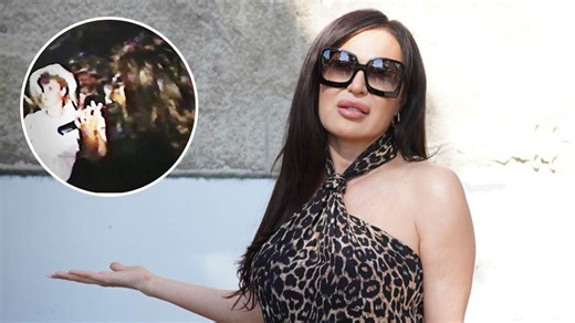 Ceca htela da beži iz Nemačke, pretili noževima i gađali flašama: Pevačica se prisetila svog prvog otpevanog veselja