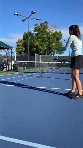 4.9K views · 20 reactions | This is a great backhand dropshot drill for players at a mid 3.0 to 4.0 level  Use this to get comfortable with soft hands and building confidence in the dropshot. How many times can you hit the basket? 拾 Racket: @head_tennis | Rip It Tennis | Facebook
