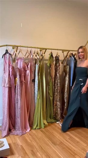 Help me pick my dress for the @movieguide awards!!☺️✨ | Candace Cameron Bure