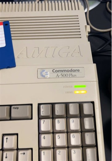 Mieliście taką Amigę 500?#retro #retrogaming #retroexe #commodore #amiga