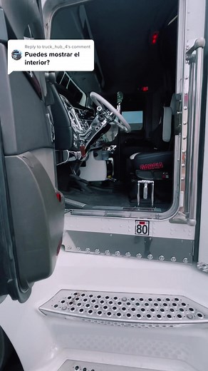 Explore the Luxurious Interior of a Kenworth T660 Truck