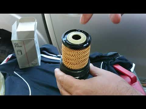 Nissan Navara D23 NP300 YS23DDTT Oil change (4K Resolution).