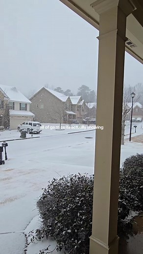 Experiencing a Georgia Snowstorm: Embracing the Moment