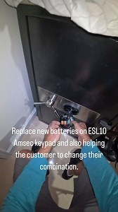 Replace new batteries on ESL10 Amsec keypad and also helping her to change her combination. #amsec #batteries #replacement #combination #change | Miki Benyair
