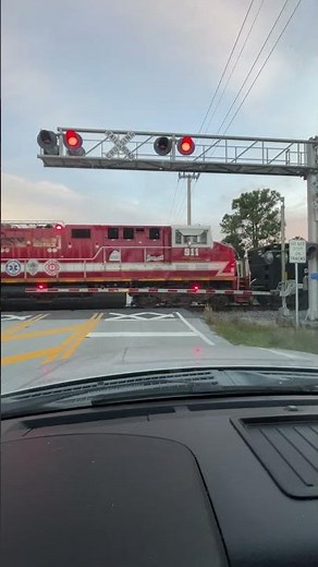 CSX Engine 911 Honoring Our First Responders Crossing Pratt Whitney Road