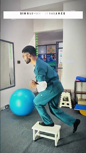 Single-Leg Stability Training 🔥 #anatomy #physiotherapist #painrelief #physiotherapy