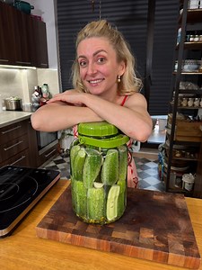 491K views · 9.7K reactions | O lingură plină cu vârf de sare la un...