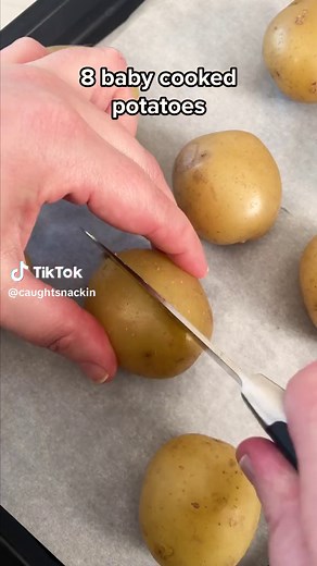 Tiny Pizza Potatoes: Crispy & Delicious!