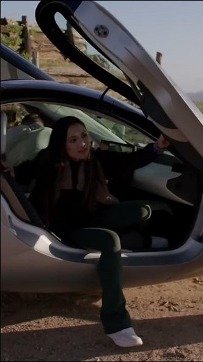 Aptera Solar Vehicle 2025 – The Future of Self-Charging Cars