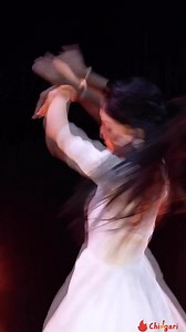 Watch the gorgeous #PrachiJoshi rock the stage with her Kathak dance! #Kathak #Shankar #Mahadevan #Breathless #song #bollywood #speecless #cover #dance | Saregama