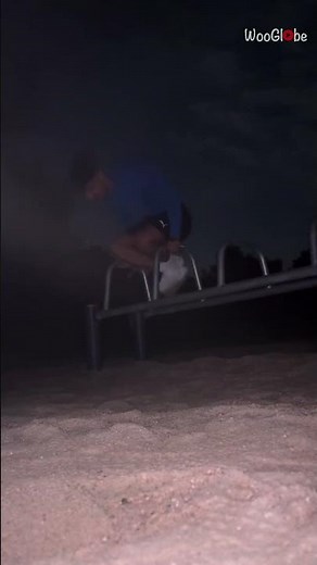 Calisthenics Handstand Fail: Epic Cartoonish Fall Moment || WooGlobe