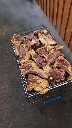 Orest Mihail (@orest297)’s videos with sunet original - ~~♡⚜️🅰️na 🅰️nuța⚜️♡~~