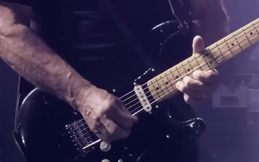 David Gilmour Solo-Comfortably Numb (Live in Pompeii 2016)