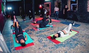 🔥Journée sportive du dimanche 3 décembre 🔥 Le jeu du téléphone sans fil au cours d’abdos fessiers 🙈👍 #workoutmotivation #fessiersexercices #clubdesportfeminin #fitness #journeesportive | LP Coaching Lora