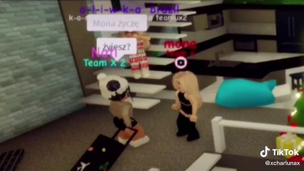 Specjalny odcinek z kaktusem w Robloksie: Śmieszne świąteczne psikusy w Brookhaven