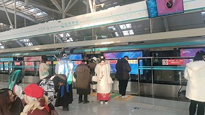 西安地铁14号线（渡边曜）1412号车空港新城站上行出站（机场西站方向）_哔哩哔哩_bilibili