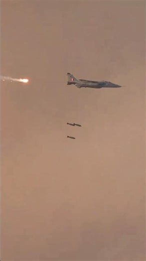 IAF Jaguar Bombing Demonstration | Indian Air Force #youtubeshorts #indianairforce#indian #army#vlog