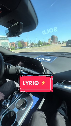 Exploring the Cadillac LYRIQ Interior Features | VIP Drive Review