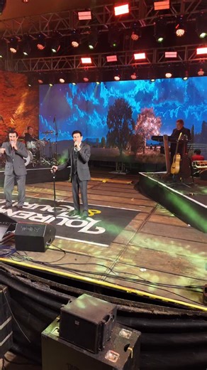 23K reactions · 161 shares | ✨ Um pouquinho dessa música que toca lá no fundo do coração…  Atendendo ao pedido especial de um pai, Lourenço & Lourival deixam a emoção falar mais alto. ❤️ Porque quando a música vem da alma, ela se transforma em memória, em amor e em vida. #LourençoELourival #PedidoDeUmPai #MúsicaQueMarca #VozesDeCristal | Lourenço Lourival | Facebook