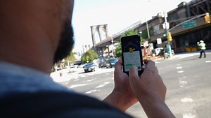 ポケモンGOで増えた米国での交通事故は、推定約10万件以上
