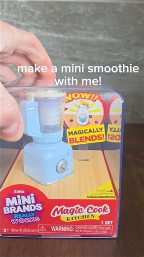 make a mini smoothie Mini Brands Magic Cook!! unboxing and making!