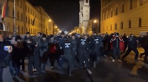 Gewalt bei Protesten gegen Corona-Maßnahmen in München