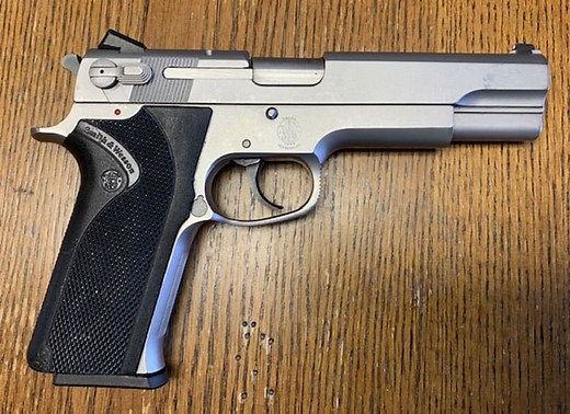 Classic Gun Review: Smith & Wesson Model 1006 10mm Pistol - The Truth About Guns