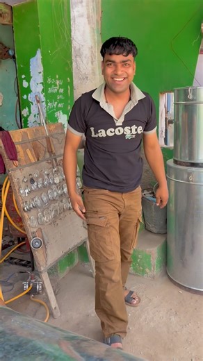 juny on Instagram: "New dance 😂 #comedy #comedyvideos #fun #funnyvideos #virelvideo #short #explore #foryoupage #reels #reelsinstagram"