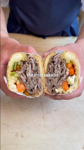 How to Make an Italian Beef Sandwich (FROM THE BEAR 🧑🏻‍🍳) #sandwich #thebear #shorts #recipe