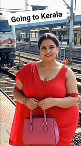 3.9K views · 27 reactions | elegance of a South Indian saree. There's a special kind of beauty when tradition meets the rain. #SouthIndianSaree #SareeLove #Elegance #MonsoonVibes #TraditionalWear | Suneeta's Shape & Style | Facebook